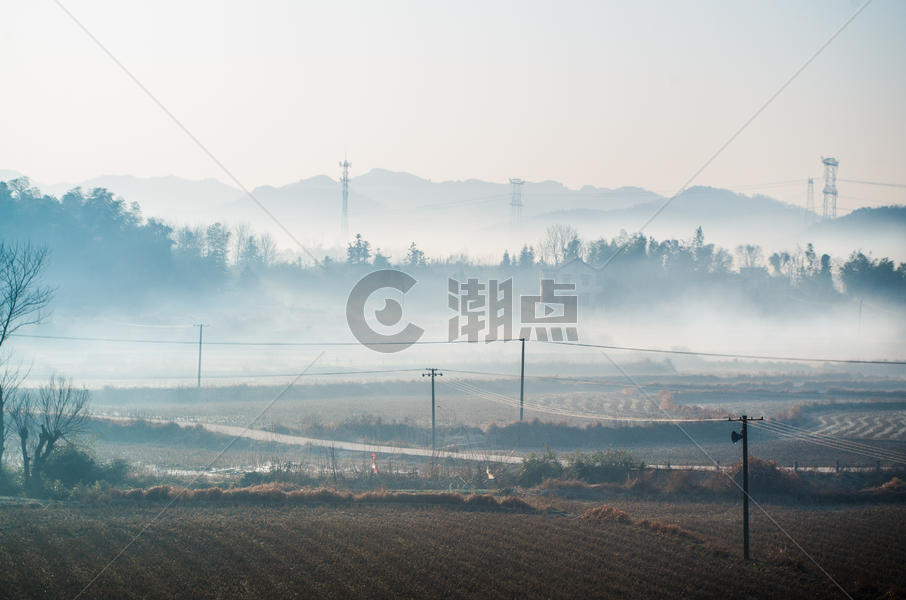 清晨-春节放鞭炮过后的雾气图片素材免费下载