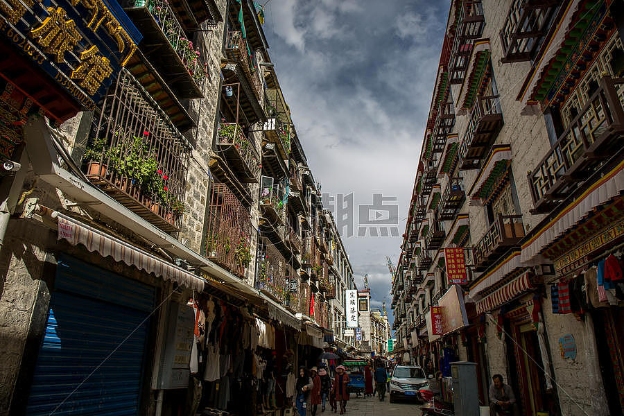 西藏拉萨街头图片素材免费下载