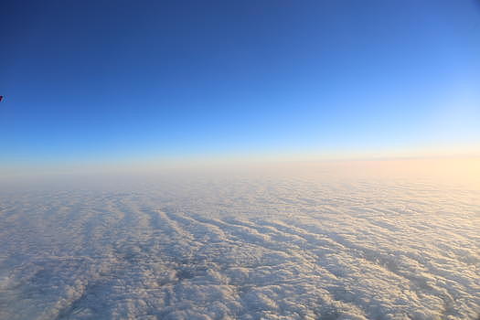 日落的云端图片素材免费下载