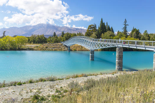 新西兰蓝湖和桥图片素材免费下载