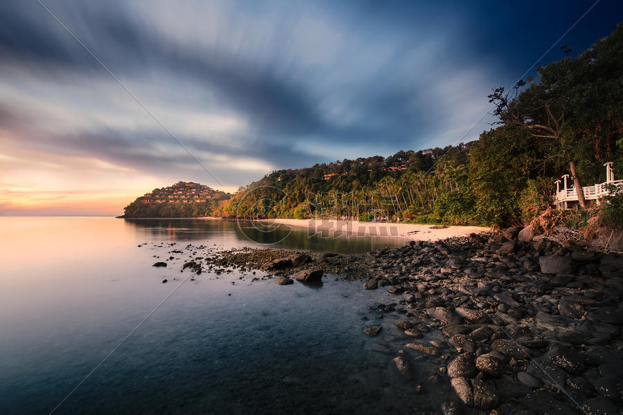 夕阳下的海岛风景图片素材免费下载