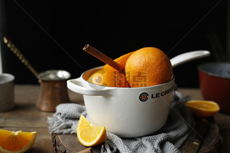 一筐橙子水果图片素材免费下载