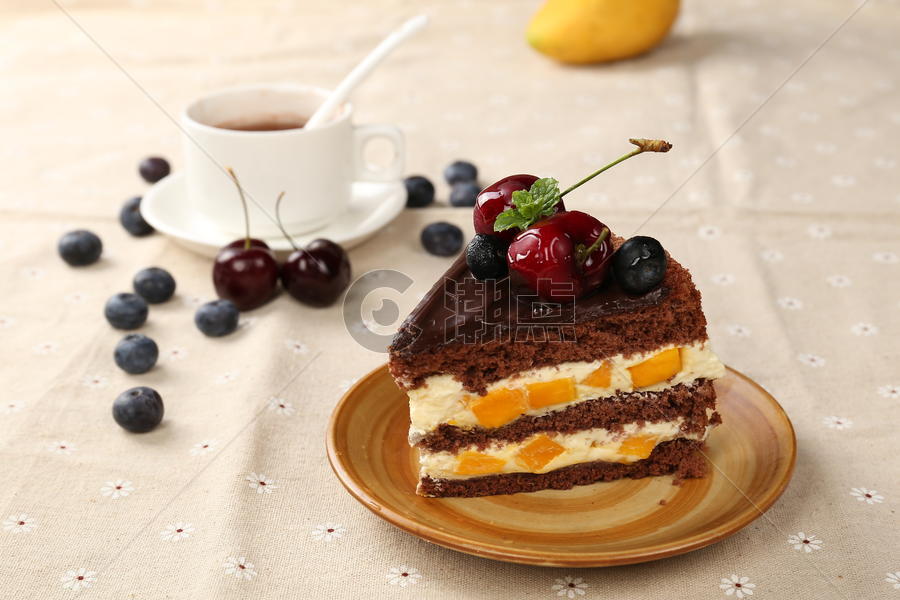 切块巧克力蛋糕图片素材免费下载