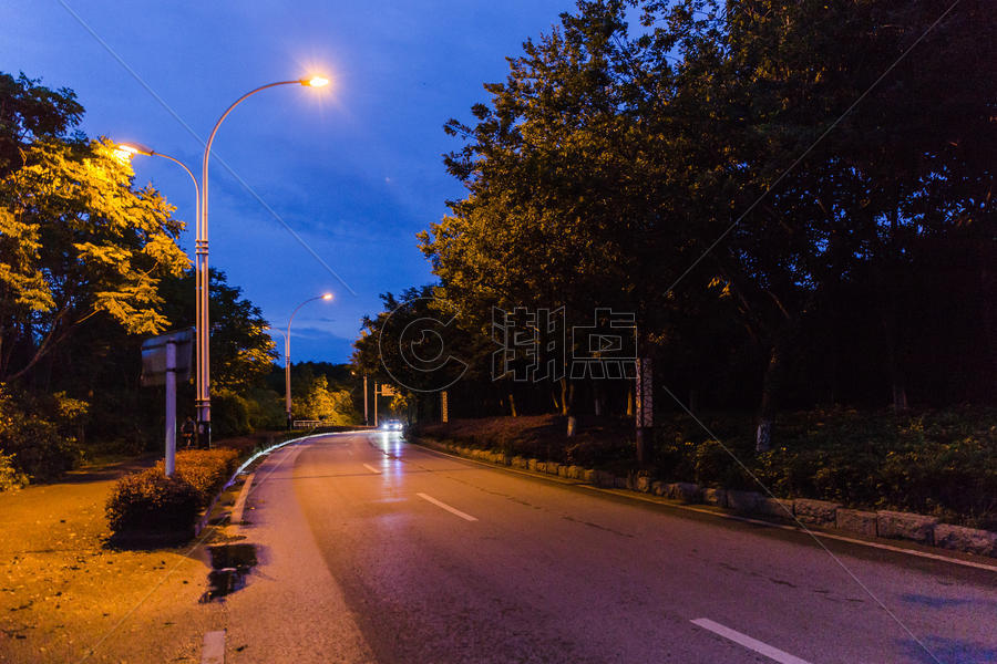 大气夜晚风景区公路图片素材免费下载