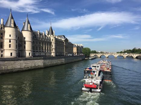 巴黎塞纳河图片素材免费下载