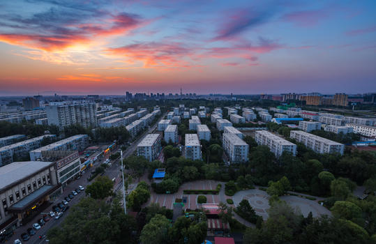 北京郊区城市风光火烧云图片素材免费下载