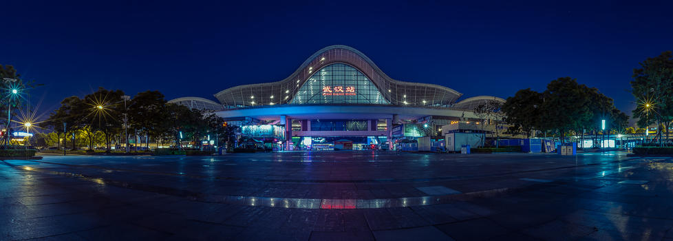 中国第一高铁站武汉站夜景全貌图片素材免费下载