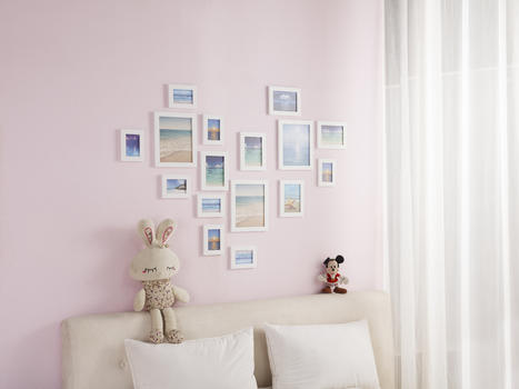 粉红色家居相框组合图片素材免费下载