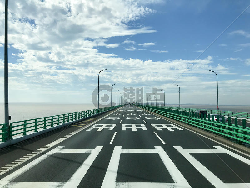 海上的跨海大桥图片素材免费下载