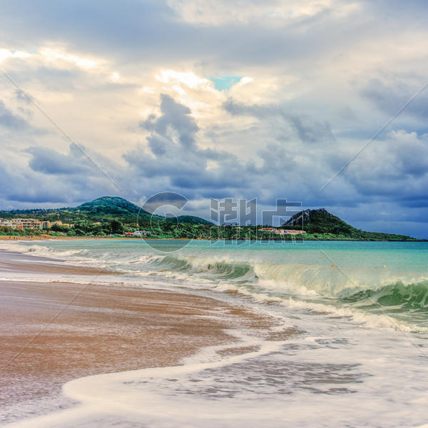 风雨欲来的海滩图片素材免费下载