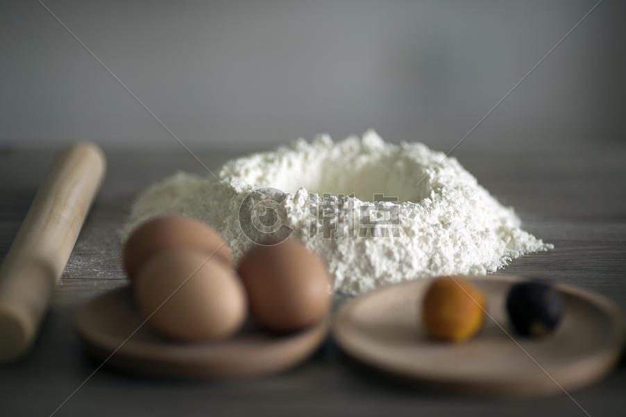 用鸡蛋做美食图片素材免费下载
