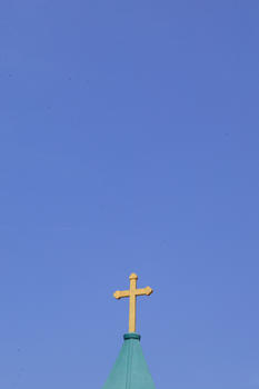 蓝天十字架的教堂建筑风光图片素材免费下载