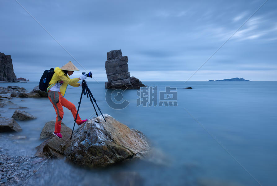 海边的摄影人图片素材免费下载