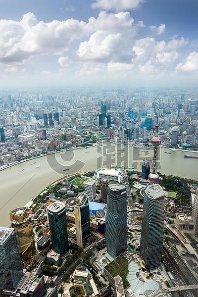 航拍的高度看到的上海的高楼林立图片素材免费下载