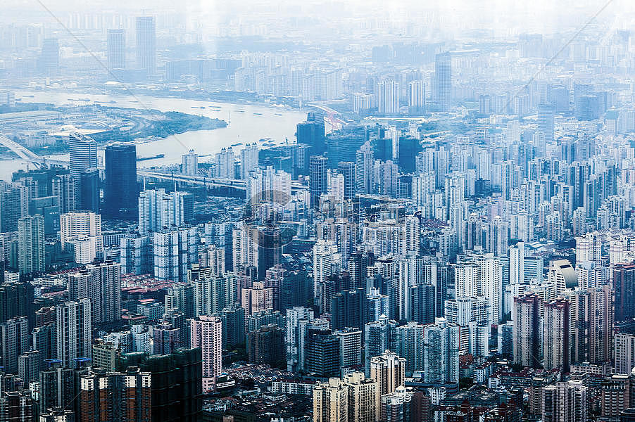 航拍视角的高楼林立的上海图片素材免费下载