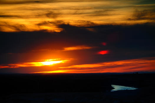 新疆五彩滩的日落与湖泊图片素材免费下载