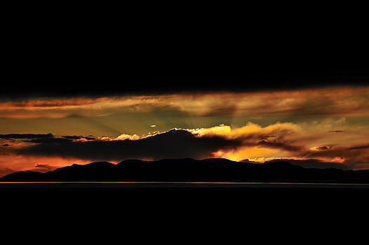 西藏纳木错日落的火烧云图片素材免费下载