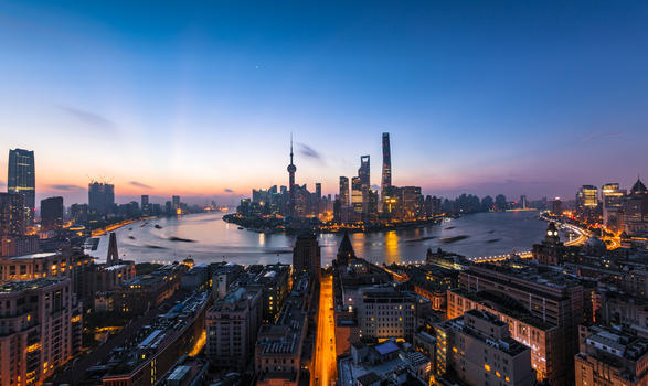 上海外滩陆家嘴金融中心日出图片素材免费下载