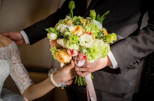 婚礼上的鲜花图片素材免费下载