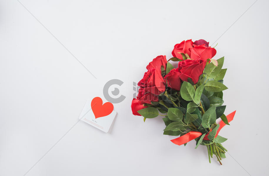 礼品与玫瑰花图片素材免费下载