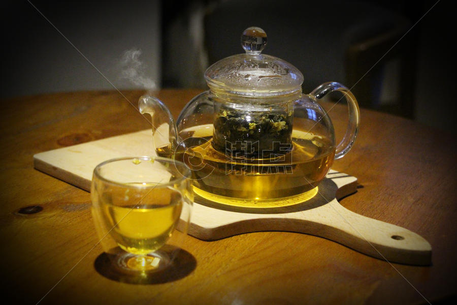 乌龙茶茶壶和茶杯图片素材免费下载