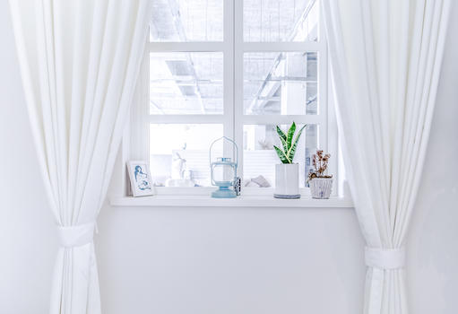 白色居家窗户窗帘图片素材免费下载