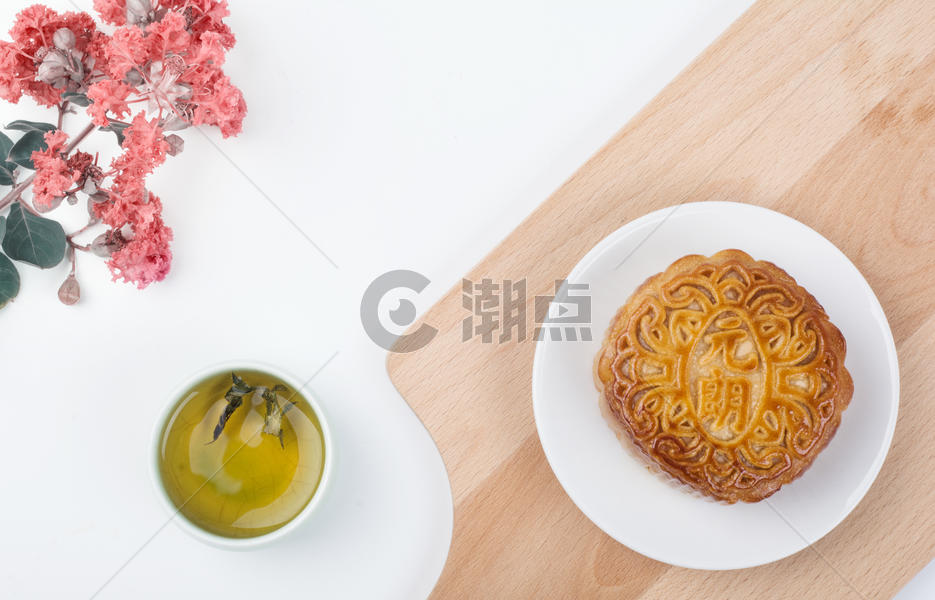 花好月圆 中秋节美食月饼图片素材免费下载