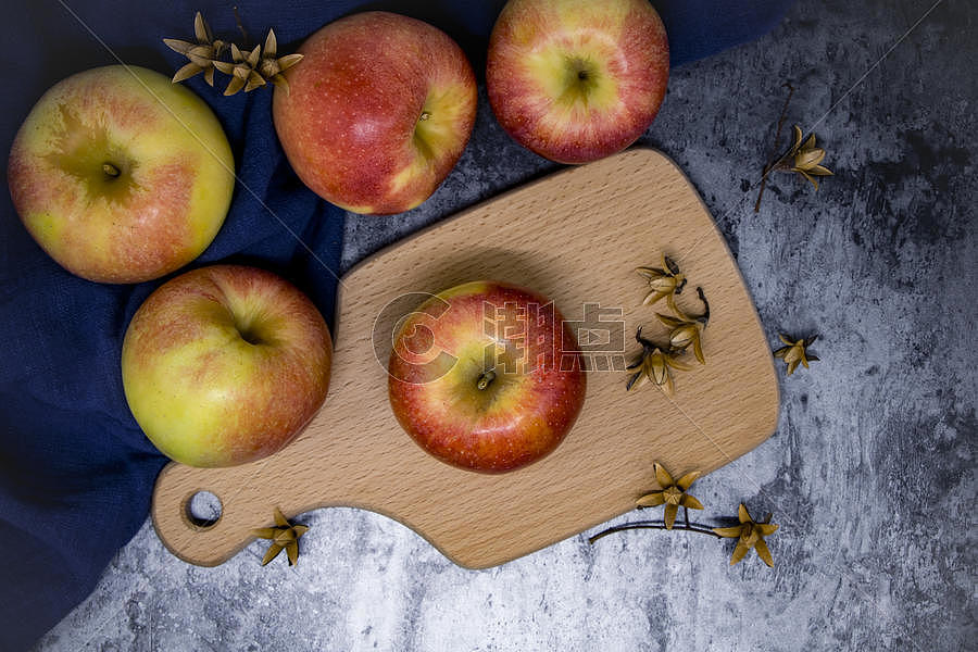 美味健康新鲜维生素丰富甜苹果图片素材免费下载