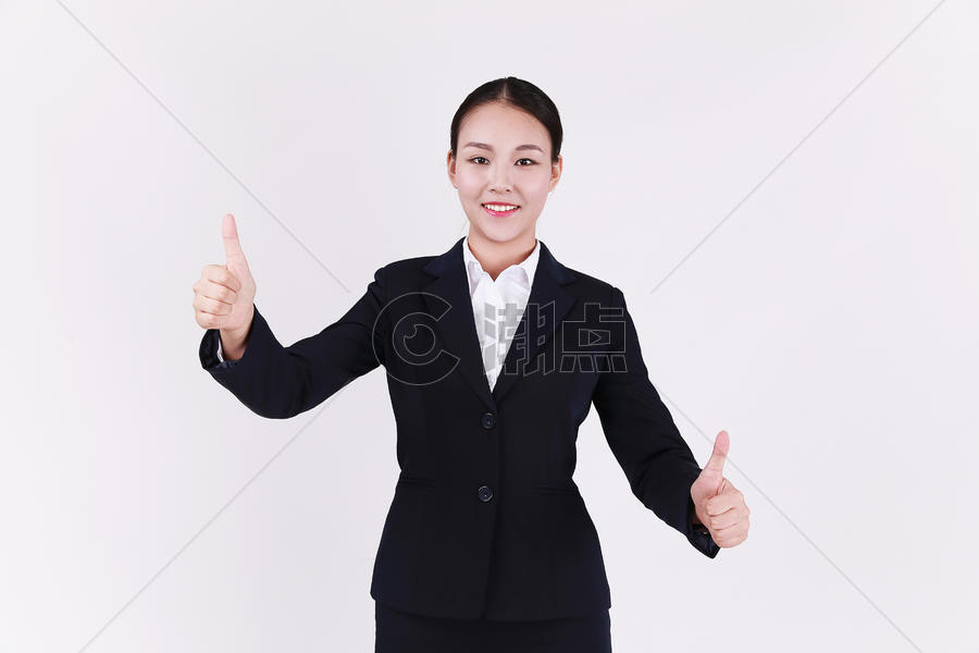 竖起大拇指点赞的职业女性客服形象图片素材免费下载