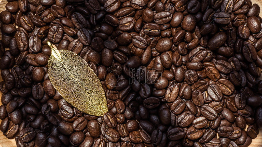 咖啡豆创意摆放图片素材免费下载