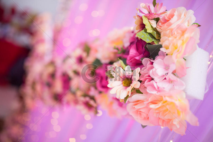 婚礼上的花艺装饰图片素材免费下载