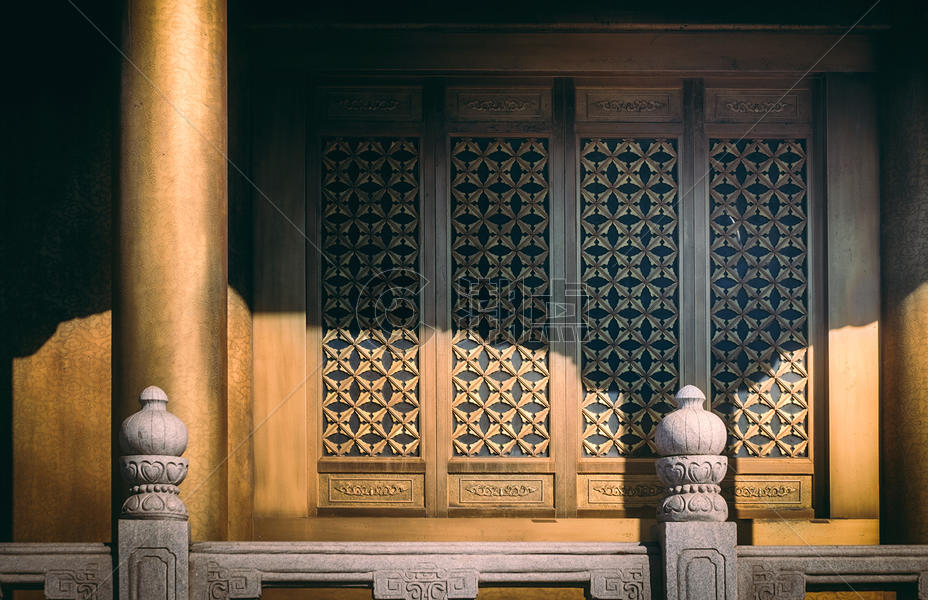 中式宫殿的格窗图片素材免费下载