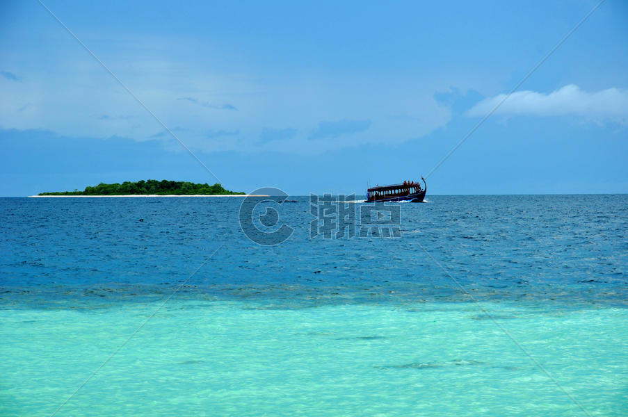 马尔代夫岛的游船 图片素材免费下载
