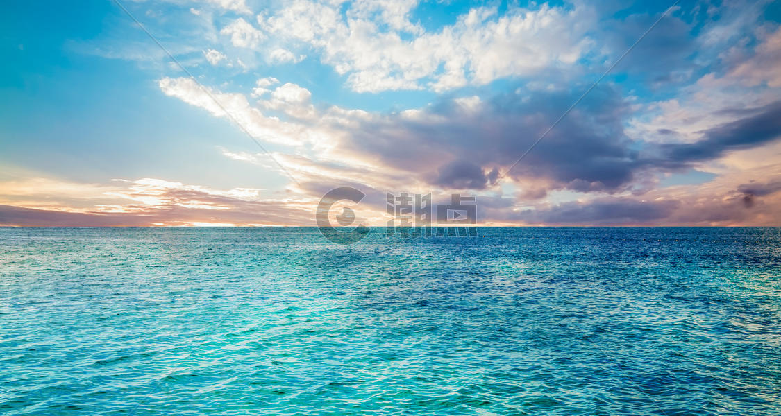 唯美天空连海背景图片素材免费下载