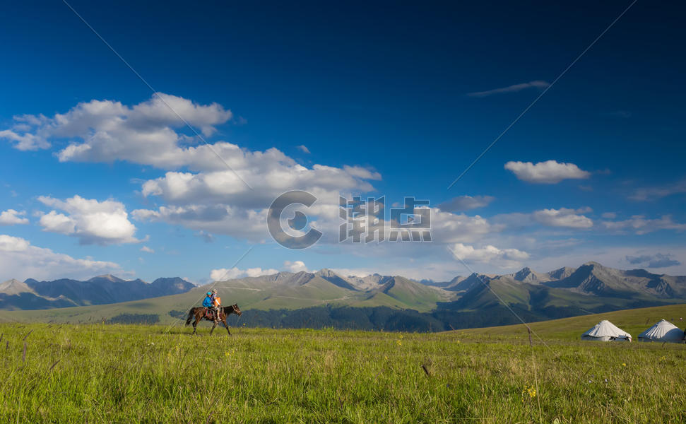 新疆喀拉峻草原美景图片素材免费下载