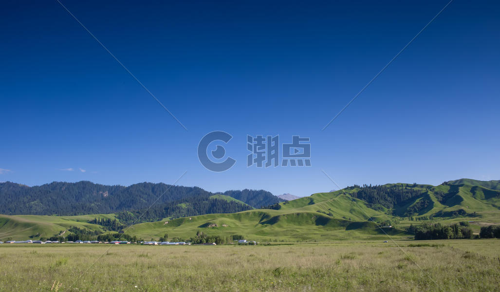 新疆那拉提草原美景图片素材免费下载