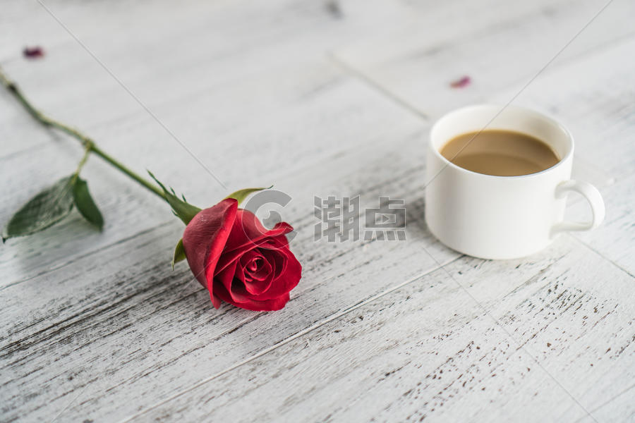 一支玫瑰与一杯咖啡图片素材免费下载
