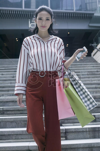 小资美女在商场购物逛街图片素材免费下载