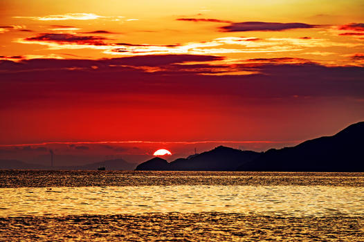 夏天海边唯美的落日图片素材免费下载