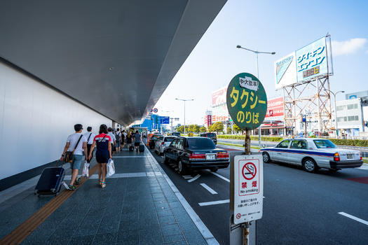 日本出租车停靠站台图片素材免费下载