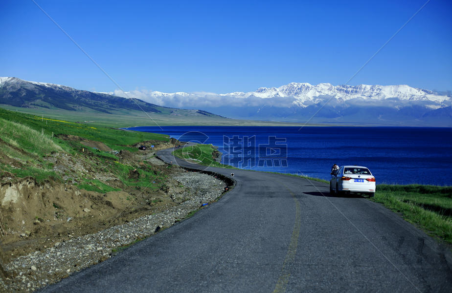 新疆赛里木湖公路图片素材免费下载
