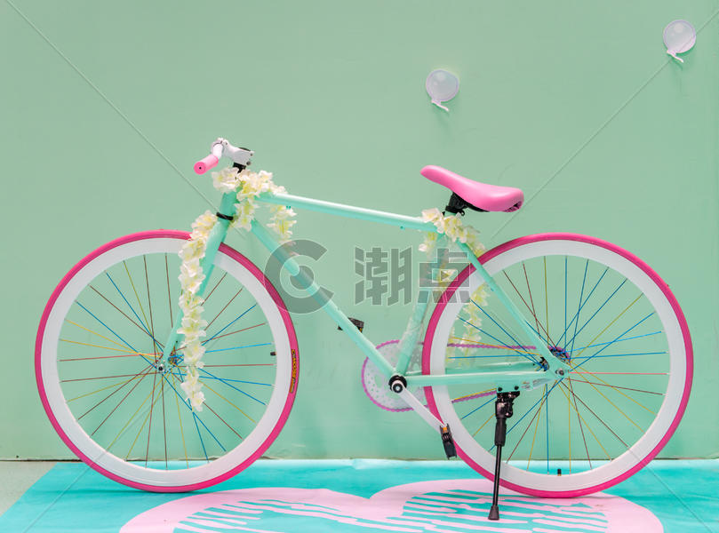 一辆自行车图片素材免费下载