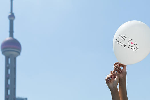 情侣爱情求婚气球图片素材免费下载