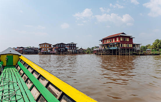 缅甸水上木屋图片素材免费下载