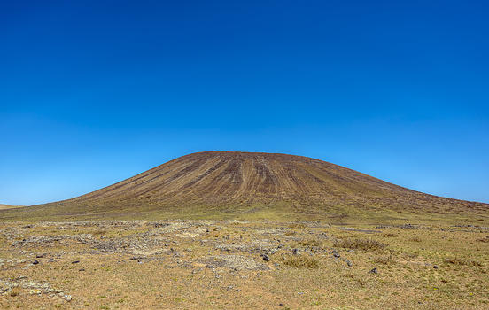 火山草原图片素材免费下载