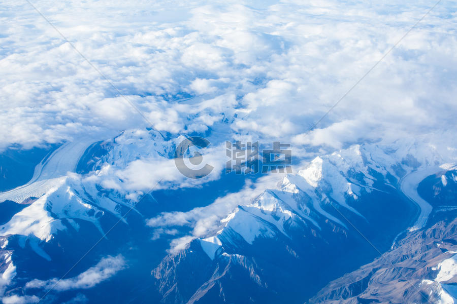 雪山云海飞机上航拍仙境云层高空图片素材免费下载