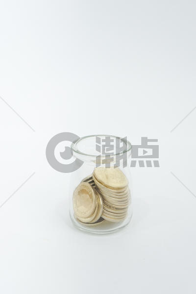一罐子硬币图片素材免费下载