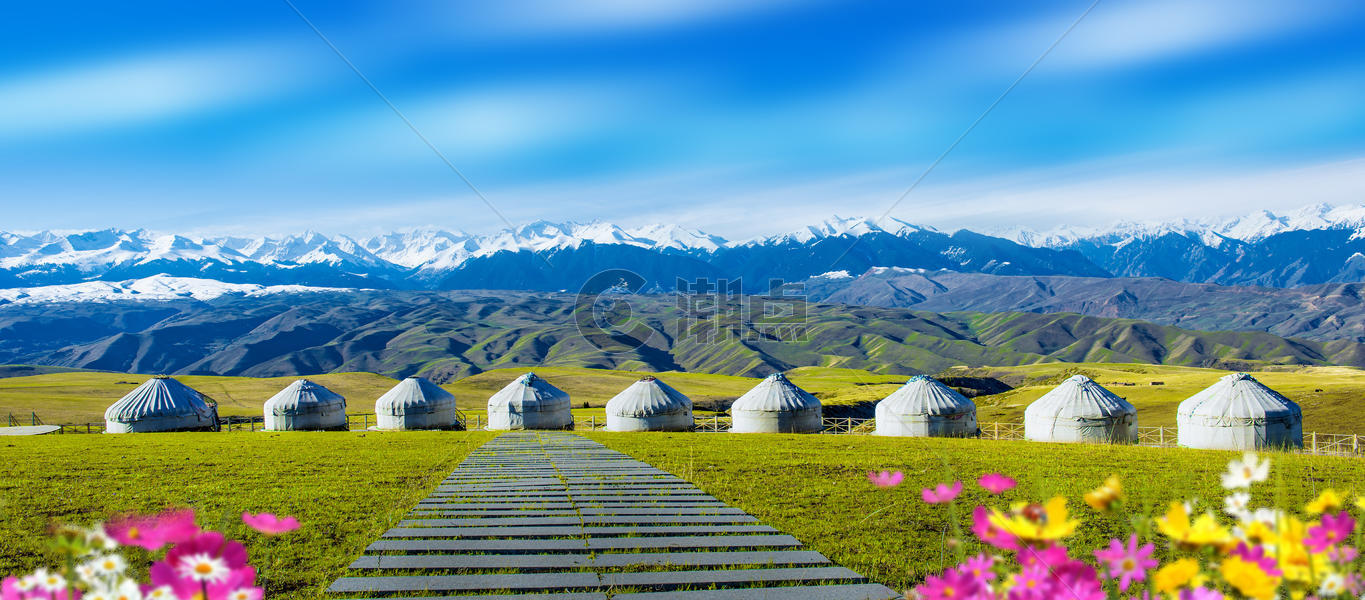 雪山下的蒙古包图片素材免费下载