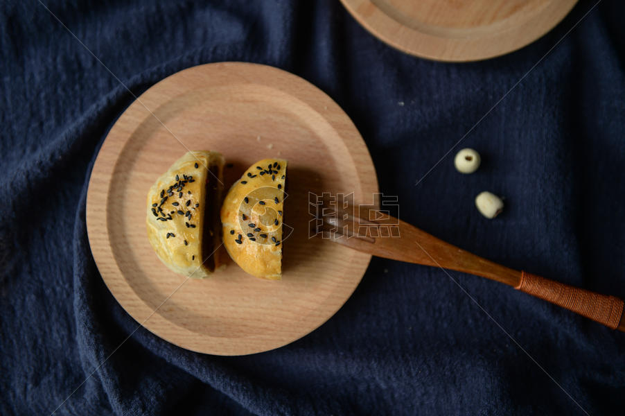 中秋节苏式月饼图片素材免费下载