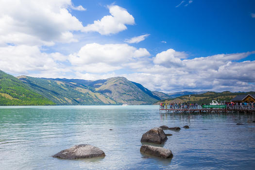 新疆喀拉斯湖景区美图图片素材免费下载